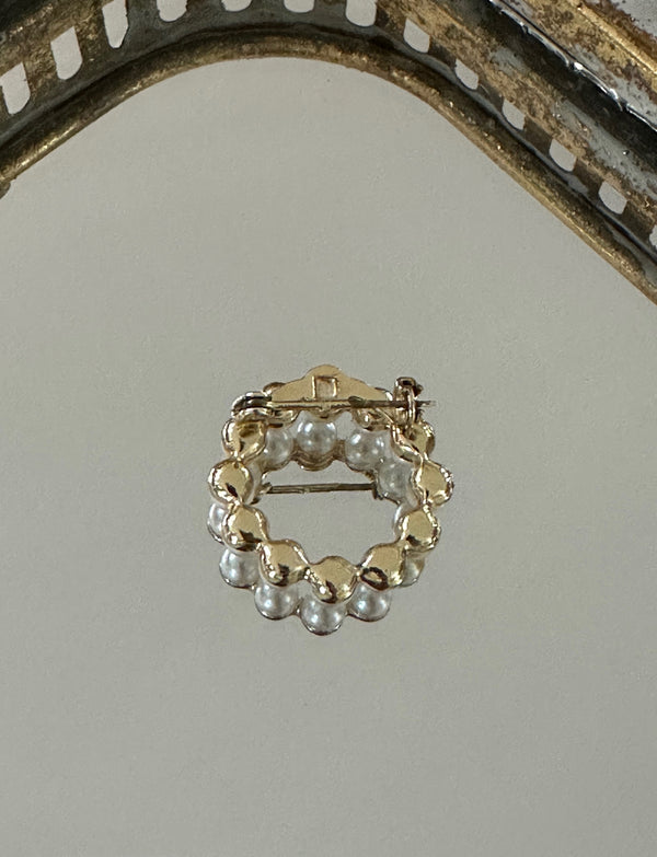 Vintage Pearl Pin